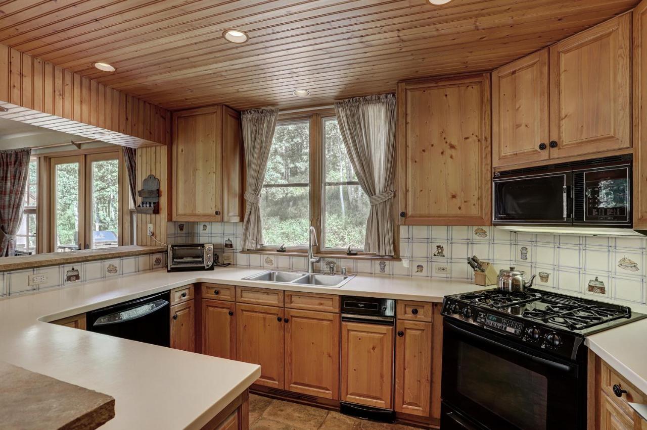 Saddleridge Villa บีเวอร์ครีก ภายนอก รูปภาพ