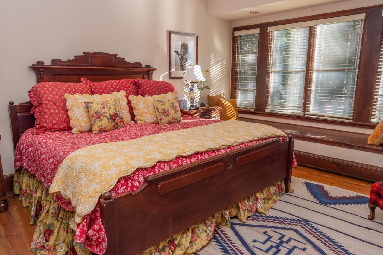 Saddleridge Villa บีเวอร์ครีก ภายนอก รูปภาพ